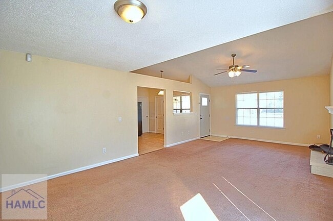 Foto del edificio - 664 Windward Dr