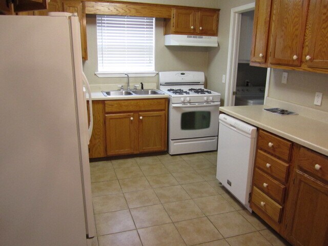 Foto del edificio - 4029 N Nicklas Ave