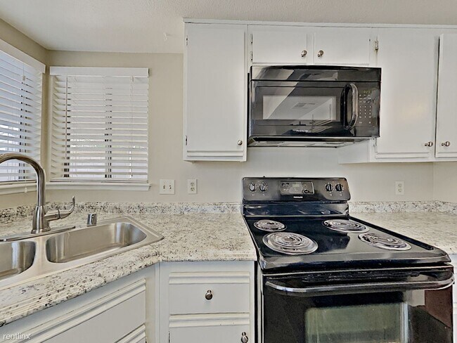 Foto del edificio - 3 br, 2.5 bath House - 7122 Magic Moment Ln