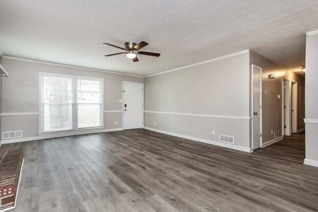 Foto del edificio - 661 Greenview Ave SE