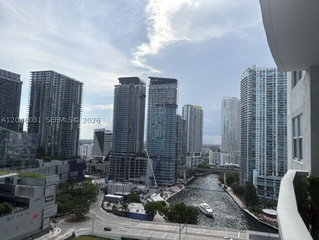 Foto del edificio - 31 SE 5th St