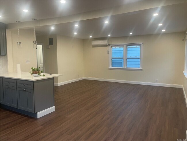 Foto del edificio - 135-39 114th Pl