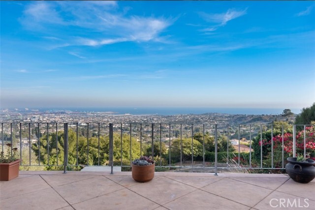 Building Photo - 4512 Palos Verdes Dr E