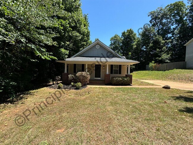 Foto del edificio - Beautiful Charlotte home with fresh neutra...