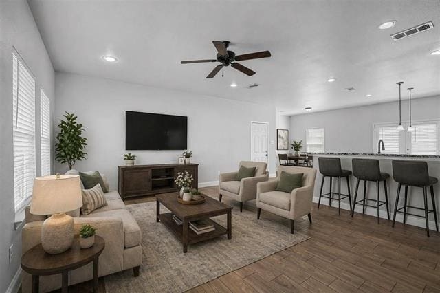 Foto del edificio - 4901 Jefferson St