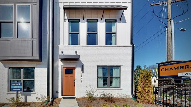 Foto del edificio - 3606 S Tryon St