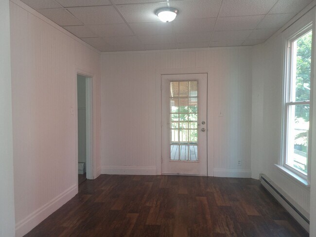 Foto del edificio - 118 S 2nd St