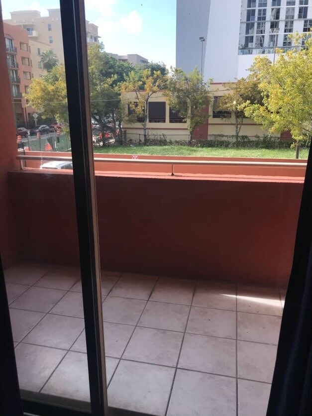 Foto del edificio - 501 SW 1st St