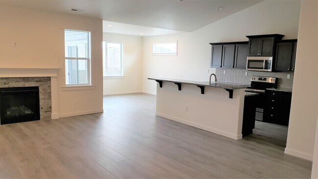 Foto del edificio - Like New Meridian Home!
