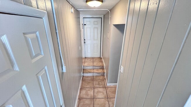 Foto del edificio - "Second Month of Rent FREE" Charming 1 Bed...