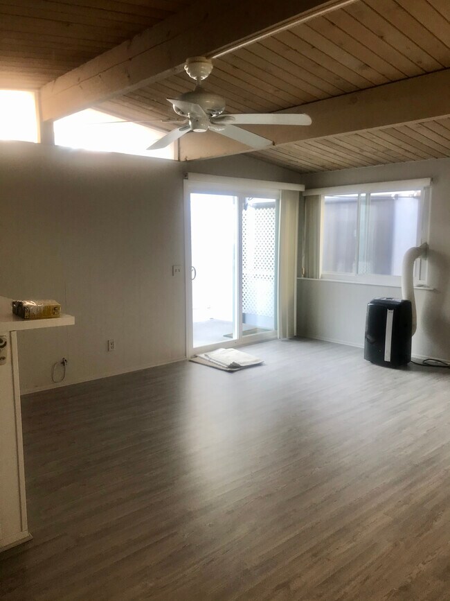 Foto del edificio - 715 Marguerite Ave