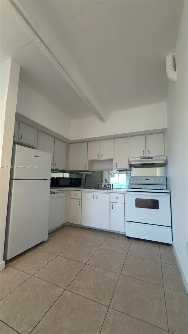 Foto del edificio - 8950 NE 8th Ave