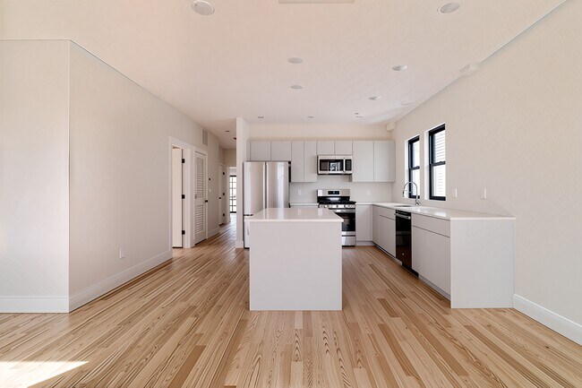 Foto del edificio - 50 Crescent Ave