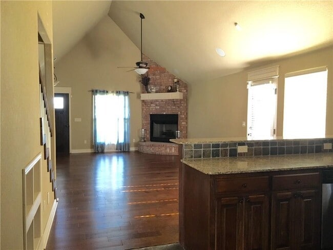 Building Photo - 3801 S W Capstone Ave