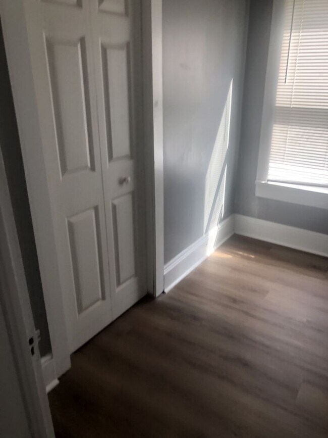 Foto del edificio - 3 Bedroom 1 Bath Home  Kingsport, TN