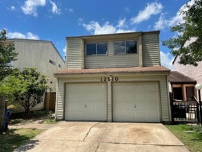 Building Photo - 12510 Manor Ct