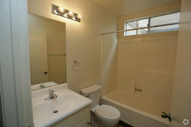 2 BR, 2 BA- 65 - Villa Christina Apartments