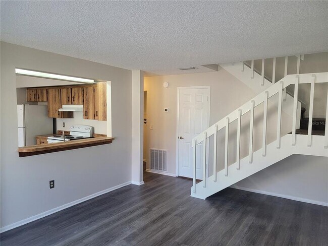 Building Photo - 4695 Pheasant Run Dr