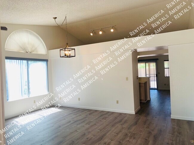 Foto del edificio - 12240 S 45th St