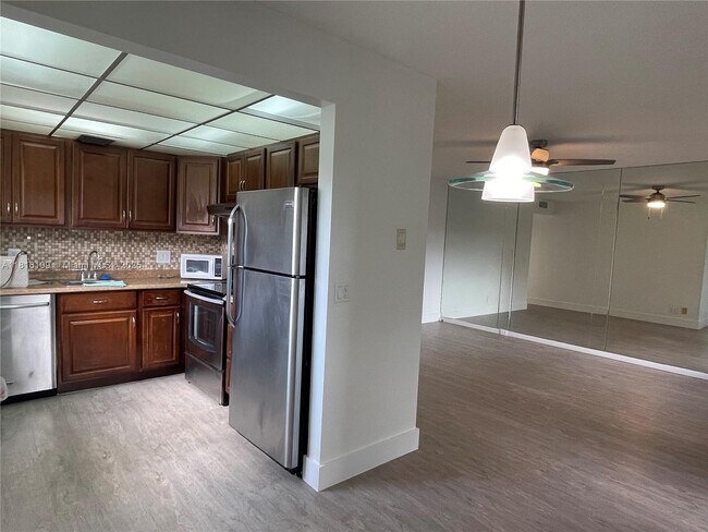 Foto del edificio - 150 SW 134th Way