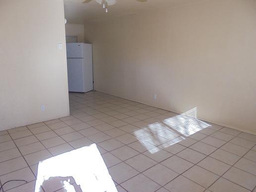 Foto del edificio - 1600 S Santa Cruz St