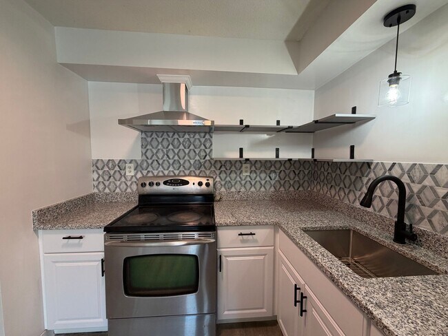 Foto del edificio - 158-162-162 Water St