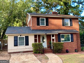 Building Photo - 901 7th Ave