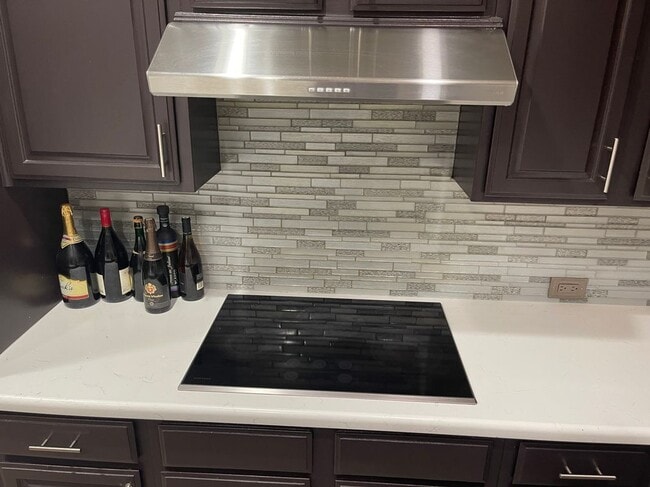 Foto del edificio - 1759 Lakeside Enclave Dr