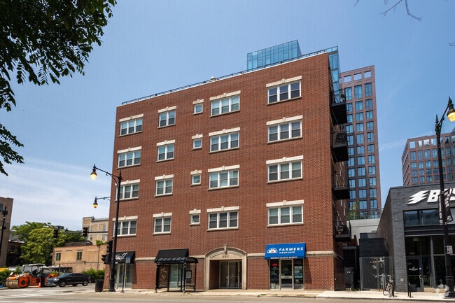 Building Photo - 948 Madison W St