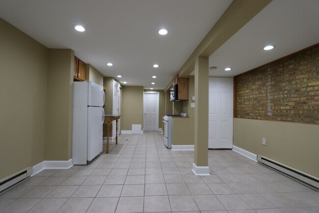 Foto del edificio - 4457 W Wrightwood Ave