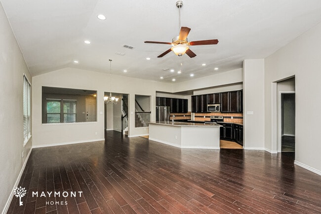 Building Photo - 8748 Maple Ridge Trail