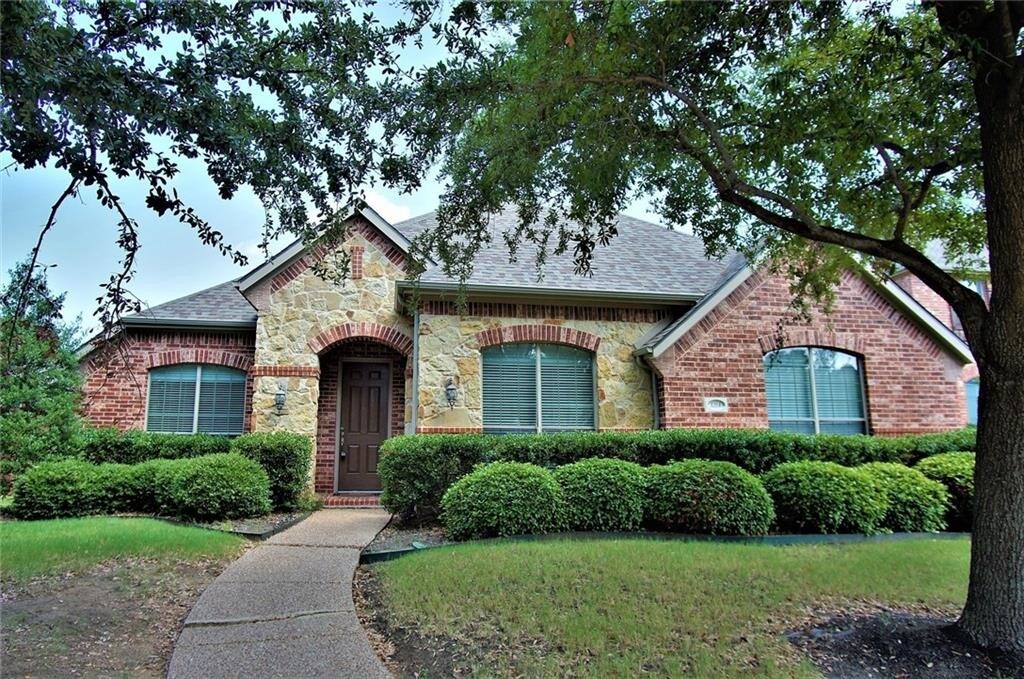 Primary Photo - 1354 Dodgeton Dr