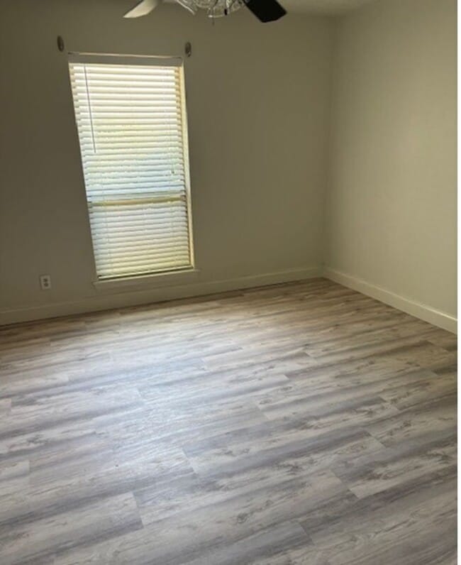 Foto del edificio - 2729 Hurstview Dr