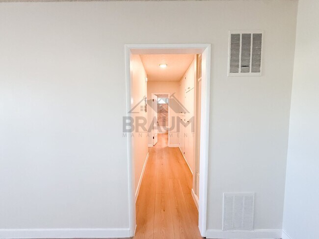 Foto del edificio - 5131 Buffalo Ave