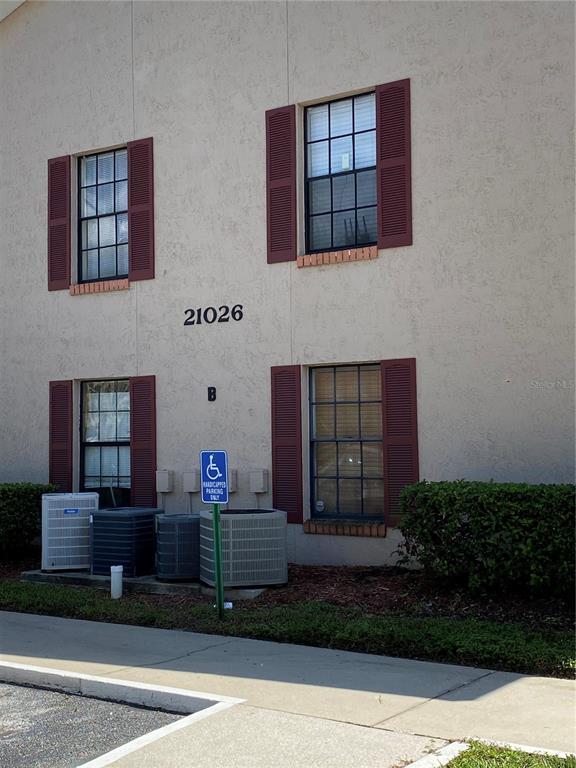 Foto del edificio - 21026 Voyager Blvd
