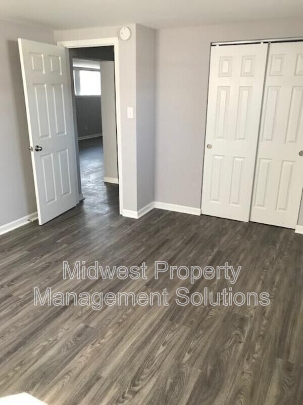 Foto del edificio - 1837 E 8th St