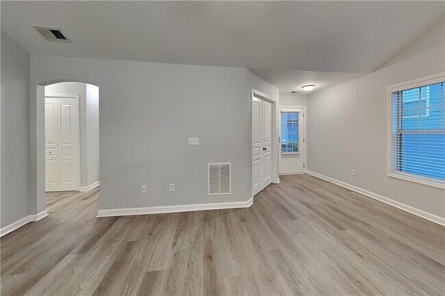 Building Photo - 422 Arrowhead Trail