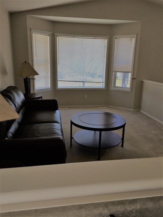 Building Photo - 3 bedroom in Grande Prairie AB T8W 2V3