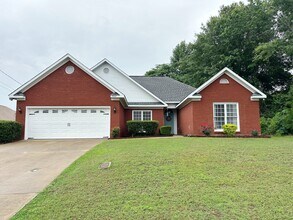 Building Photo - 5004 Hunter Ln