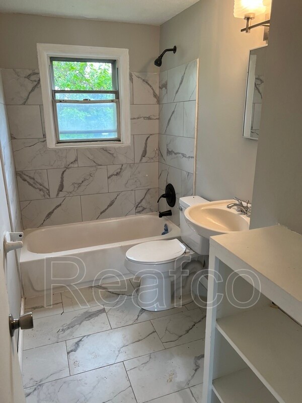 Foto del edificio - 1301-1303 E 26th Ave