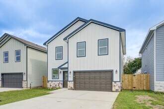 Building Photo - 410 N 4th St