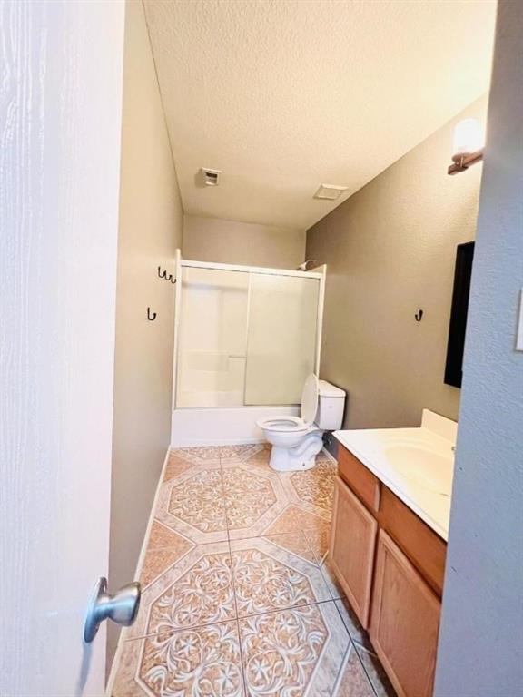 Building Photo - 15623 Red Pine Ridge Way