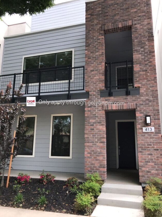 Primary Photo - Stunning Home in the heart of the Downtown