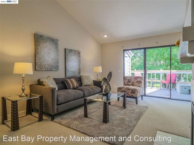 Building Photo - 2 br, 2 bath House - 3518 Knollwood Ter. #204