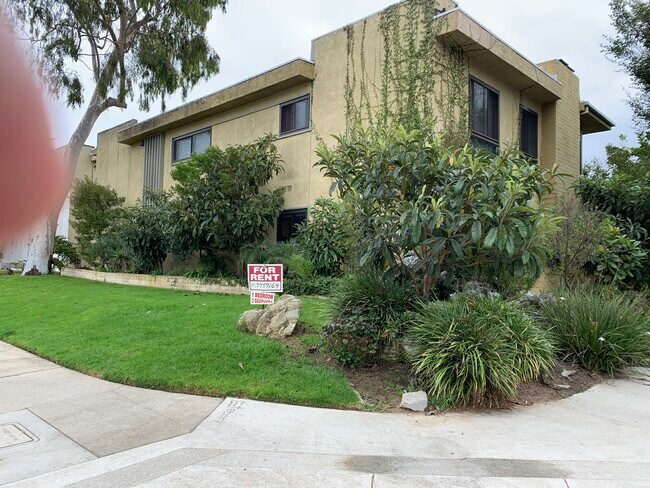 Foto del edificio - 8630 Falmouth Ave