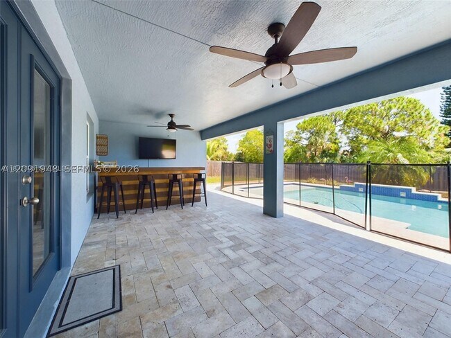 Foto del edificio - 1557 SW Aledo Ln