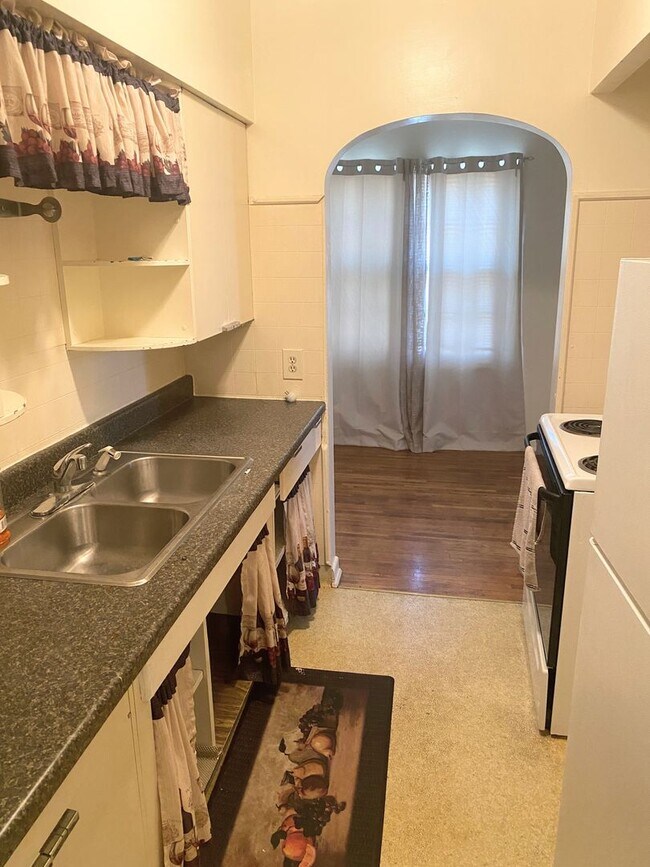 Foto del edificio - 707 N Adams St