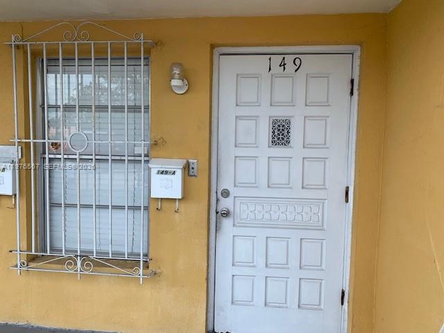 Foto del edificio - 149 Bentley Dr