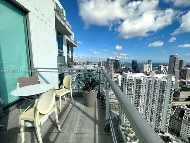 Foto del edificio - 92 SW 3rd St