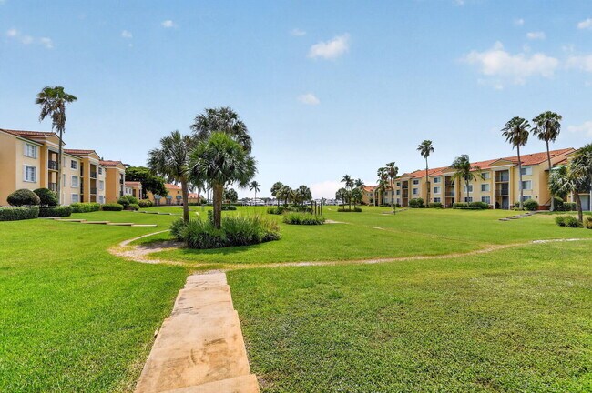 Building Photo - 135 Yacht Club Way
